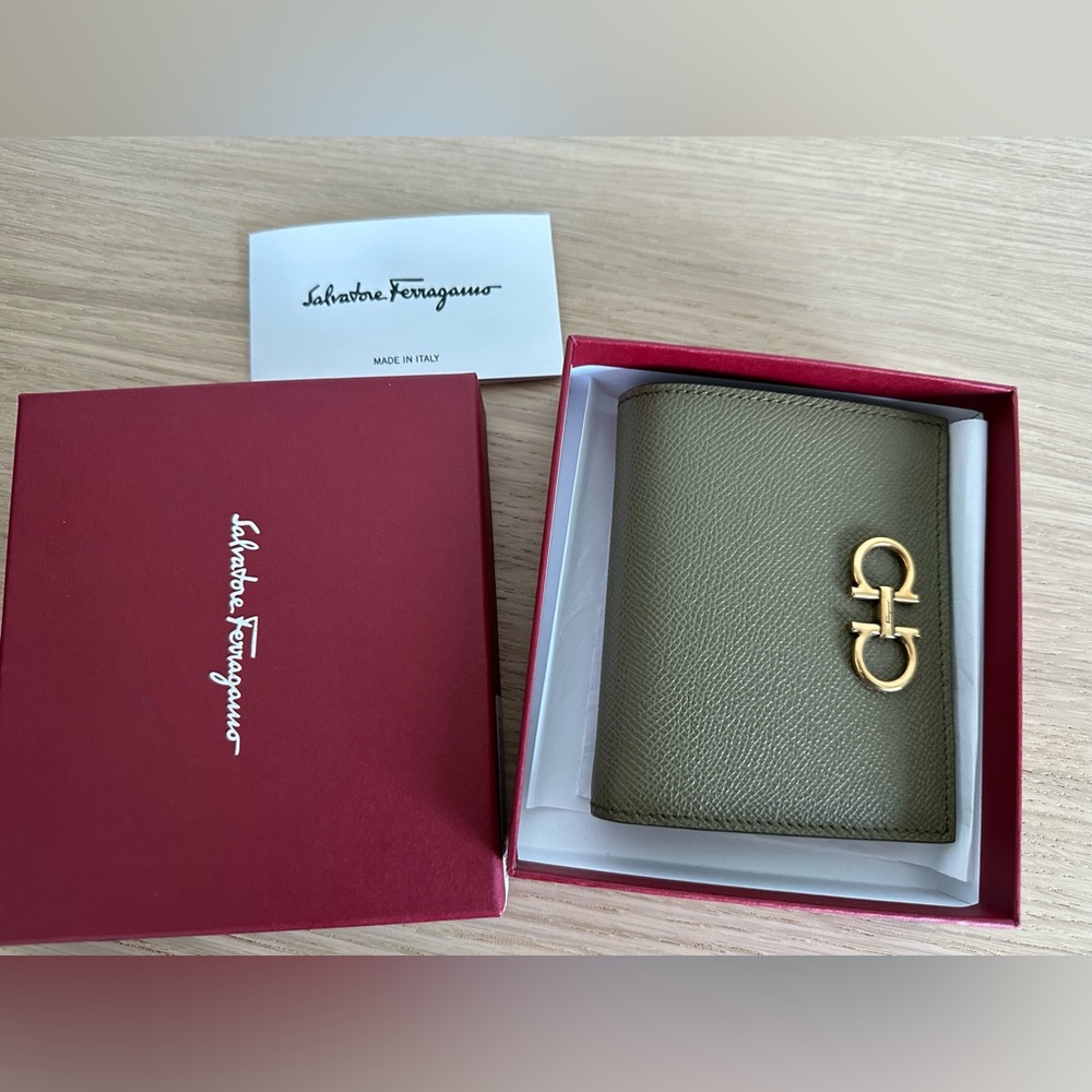 Salvatore Ferragamo Gancini Compact Wallet NEW IN BOX